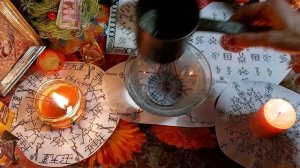 Общая чистка рунами и отливками на воск от черной магии врагов и порч.