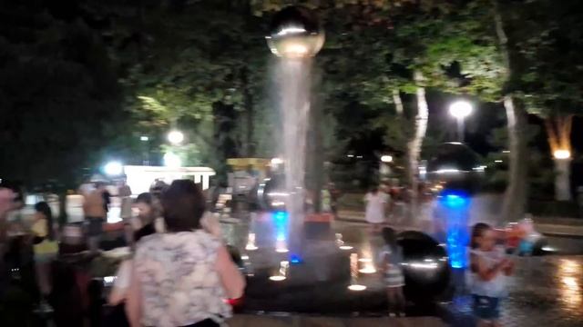 АНАПА - ОТДЫХ НА ВСЕ 100! НА ПОЗИТИВЕ! ЦЕНТР КУРОРТА. 29.07.2020. Сезон качает! смотреть онлайн