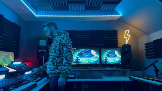 Psytrance - Magrathea - Hardware Live Studio Access Virus / Roland JP8000 / Behringer MS1 Crave Go смотреть онлайн