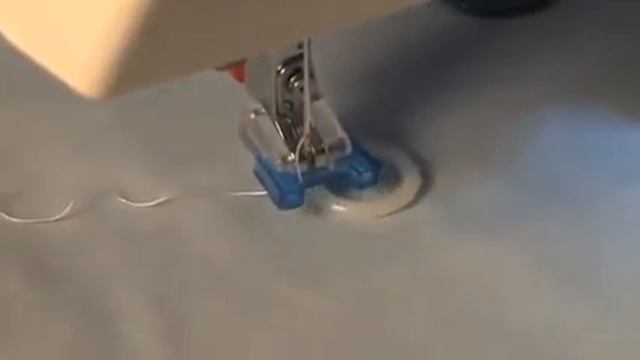 Janome - лапка для пришивания пуговиц (кольцо) (арт. 200-136-002, 200-131-007) смотреть онлайн