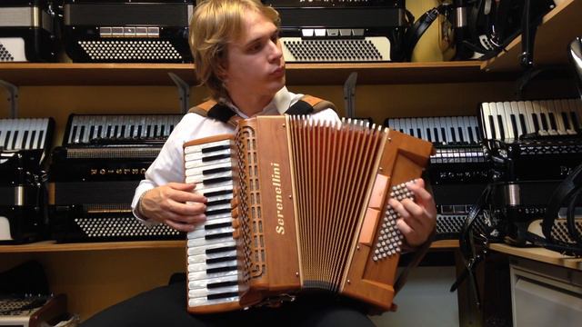 Serenellini 72 Bass Accordion смотреть онлайн