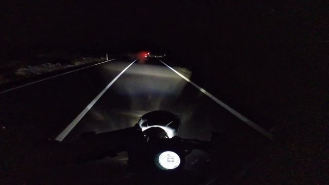 ᒾ POV Driving Motorcycle at Night I Keeway Benda V-Cruise 125 смотреть онлайн