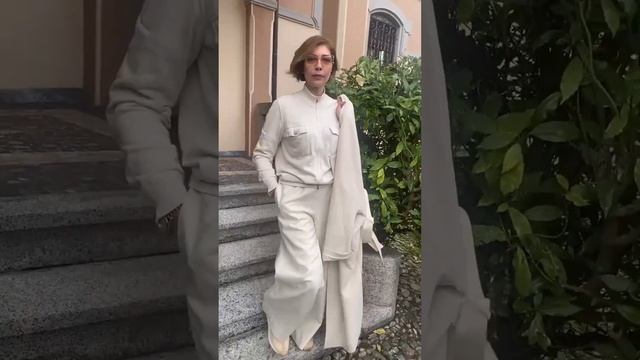 Встречайте ОТПАДНЫЕ брюки бренда DI LEONI MILANO!!! #youtubeshorts #beautiful #shorts #reels #moda смотреть онлайн