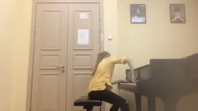 Лада Любарская, 15 лет М.Равель "Игра воды" смотреть онлайн