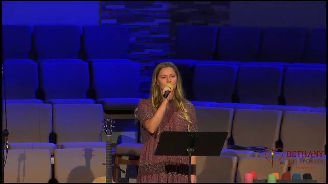 Осенью когда мокрые падают листья - соло Милы Сидляревич смотреть онлайн