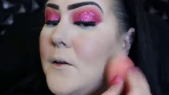 Huda Coral Obsession & Essence Cosmic Love Glitter Part 2 смотреть онлайн