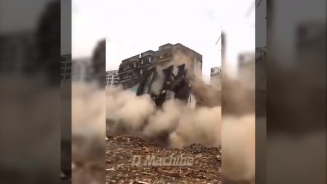 Dangerous Building Demolition Excavator - Fastest Heavy Equipment Machines Operator Skills смотреть онлайн