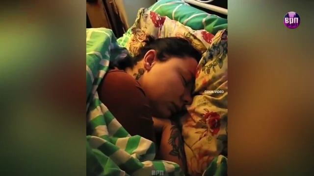 Совсем не изменился, Защита от слива бенза, Гусиный парад смотреть онлайн