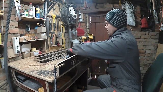 Лайфхак. Как ровно горизонтально просверлить отверстие. Полезные мелочи смотреть онлайн