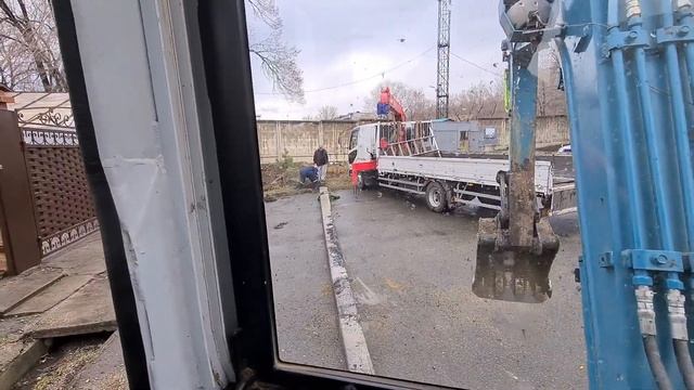 Докопался до мерзлоты. Установка столба. смотреть онлайн