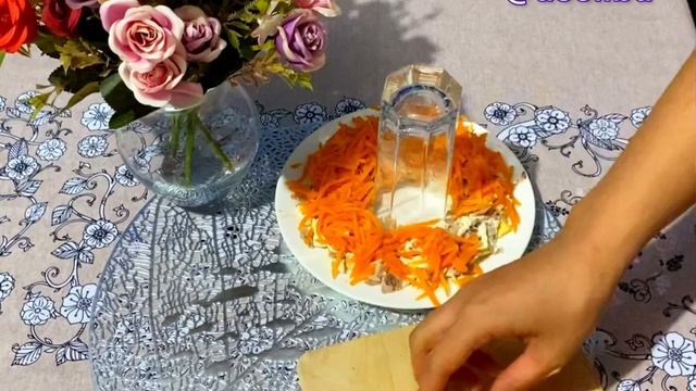 Салат НЕЖНОСТЬ с курицей и киви к новому году. Нәзік салаты. Очень вкусный и необычный. смотреть онлайн