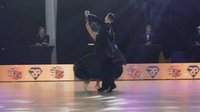 Oskar Gembara & Alicja Staśkiewicz | Slow Waltz | U21 Polish Championships смотреть онлайн