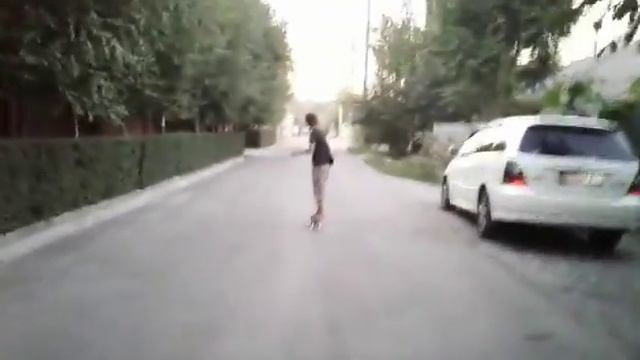 Упал на скейте )) смотреть онлайн