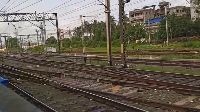 How do EMU locals enter Howrah station? l?? ??????️?️? смотреть онлайн