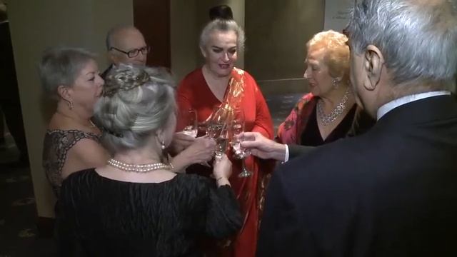 Оссенний Русский Бал 2010 - Часть 1 смотреть онлайн