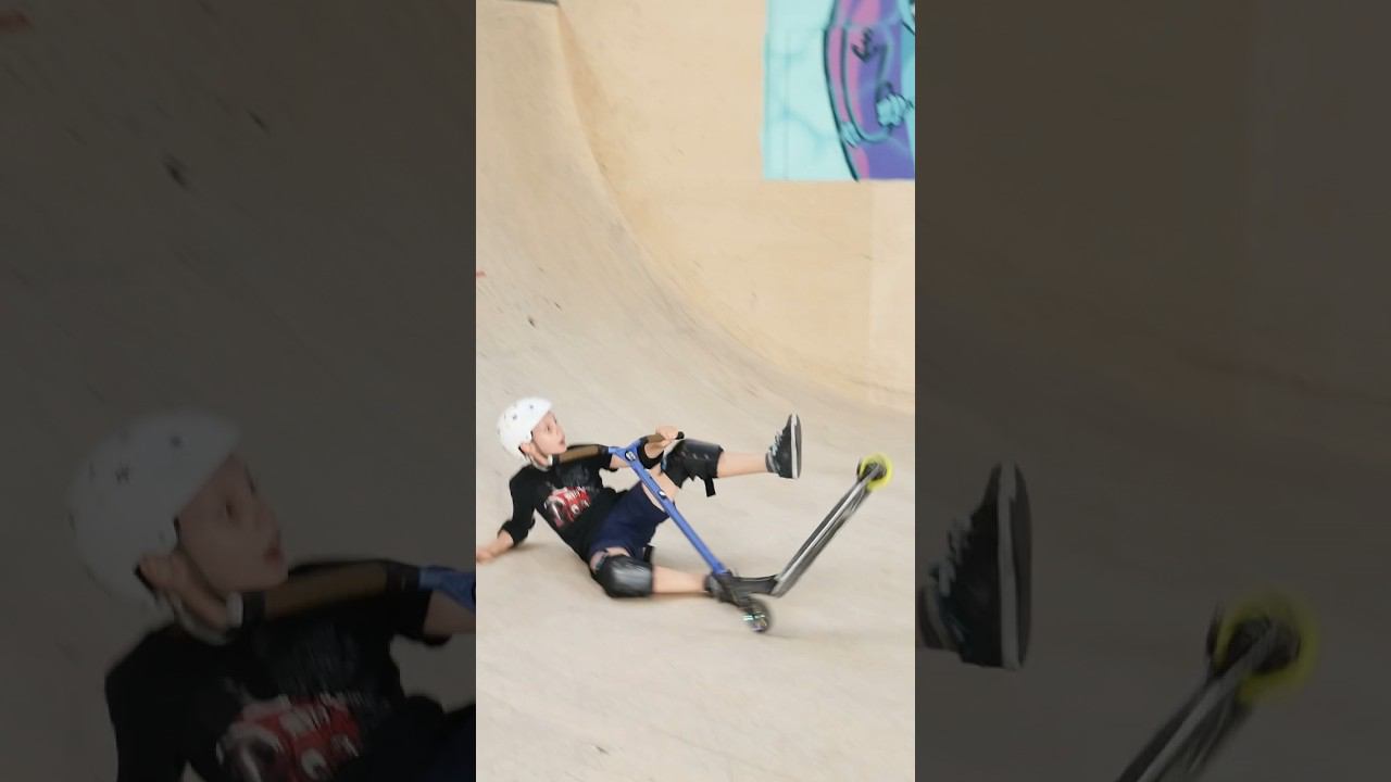 ✨Даже звезды иногда падают. ♂️Падения в скейт парке. ⛑Катай в защите! смотреть онлайн