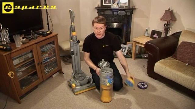 How to replace the Dyson filters on a Dyson DC04 vacuum cleaner смотреть онлайн