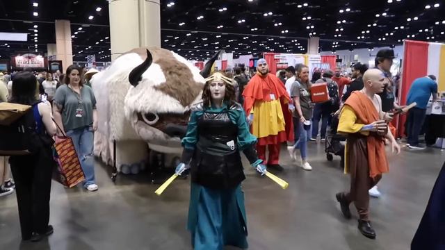 The Weird World Of Megacon Orlando 2024 - HUGE Florida Pop Culture Convention With Disney & Horror смотреть онлайн