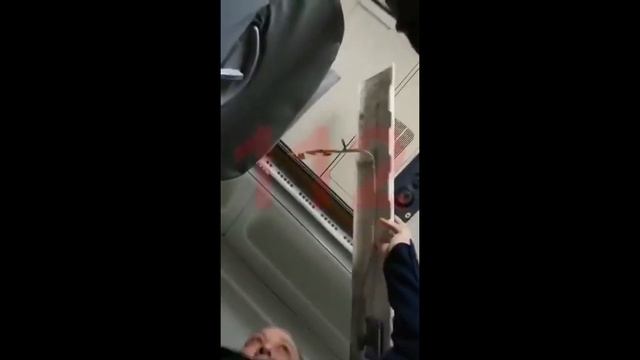 #ЖЕСТКАЯ #ПОСАДКА без шасси #БОИНГА-737 УСИНСК! #DENISiK смотреть онлайн