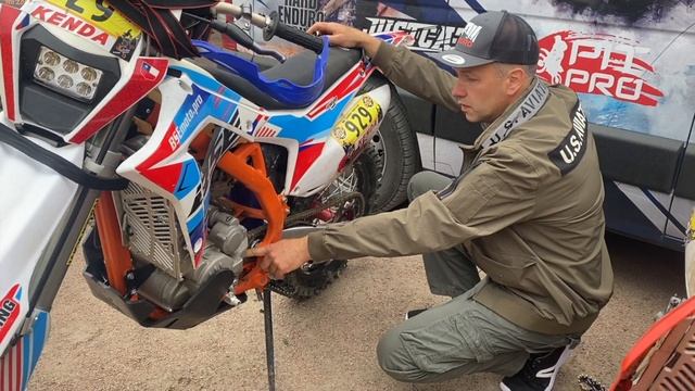 Как BSE Z7 и Z5 пережили Шуструю Белку 22. PitPro после гонки. Обзор мотоциклов смотреть онлайн