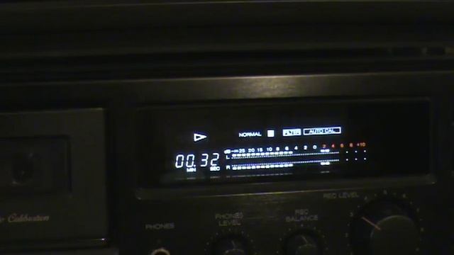 Akai DX-49 Кассетная дека смотреть онлайн