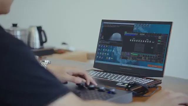 MA2 Mini Plus Pro Lighting Console（Mini Plus） смотреть онлайн