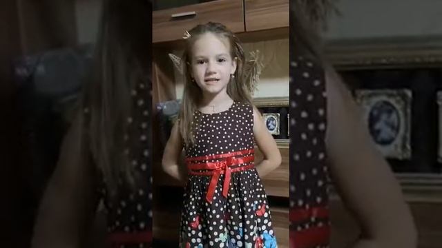 Большакова Анна, 6 лет Столбищенский детский сад "Акварелька" поздравляет папу с Днем отца смотреть онлайн