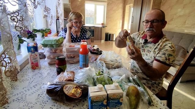 ЗАПЛАТИЛИ 58 ЕВРО И ВОТ ЧТО МЫ КУПИЛИ . ЦЕНЫ НА ПРОДУКТЫ смотреть онлайн