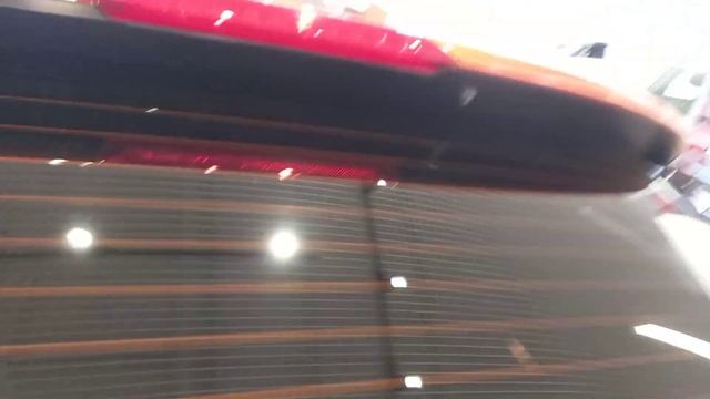 Vesta SW Cross 1.6 л 16-кл. (113 л.с.), АТ / [BLACK] смотреть онлайн