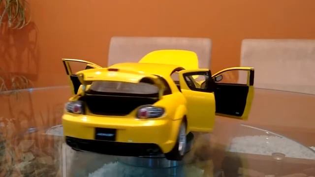 Mazda RX8 1/18 miniature смотреть онлайн