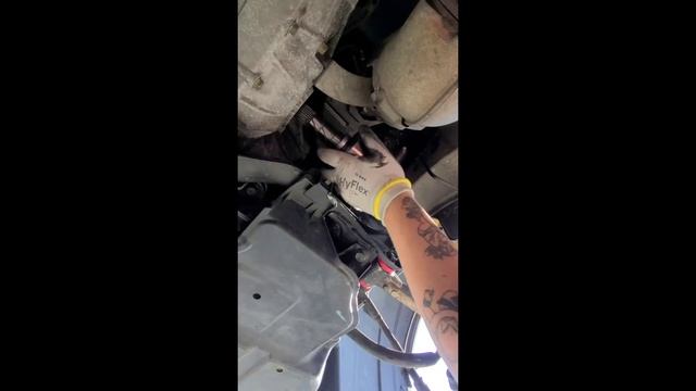 JDM Subaru Legacy Spec B Axle Replacement! смотреть онлайн