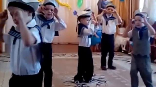 Танец моряков. Средняя группа "Солнышко" МБДОУ "Детский сад № 28" г. Троицк смотреть онлайн