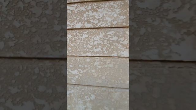 Фасад дома обшит термопанелями!Поверхность панели покрыта жидкий травертином. amazing! смотреть онлайн