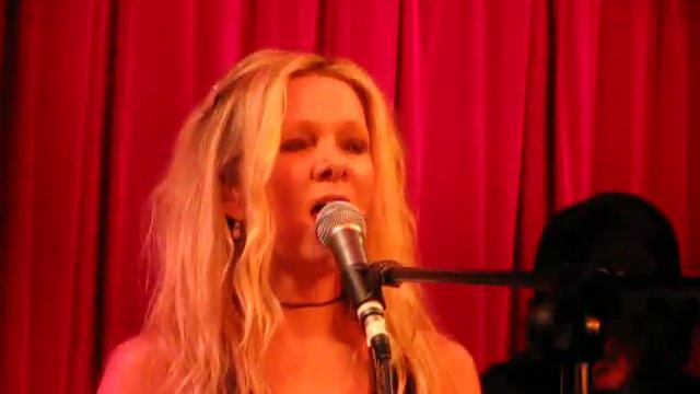 Danielle Spencer - Just A Thought смотреть онлайн