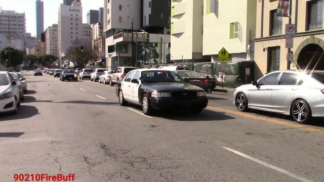 LAPD Gang Units Responding Code 3 x13 смотреть онлайн