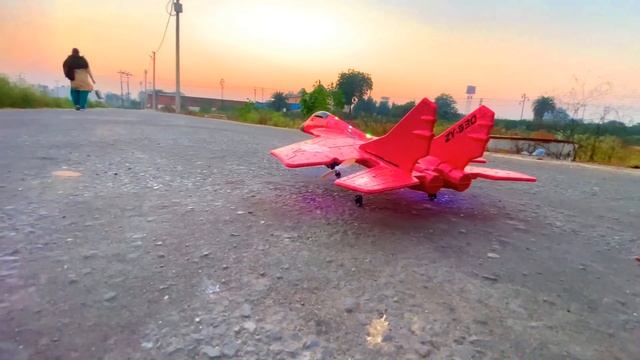 RC Fastest Fighter Jet ZY530 Unboxing & Flying Test смотреть онлайн
