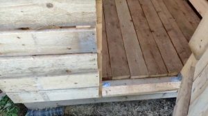 Простая  деревянная дверь из досок своими руками