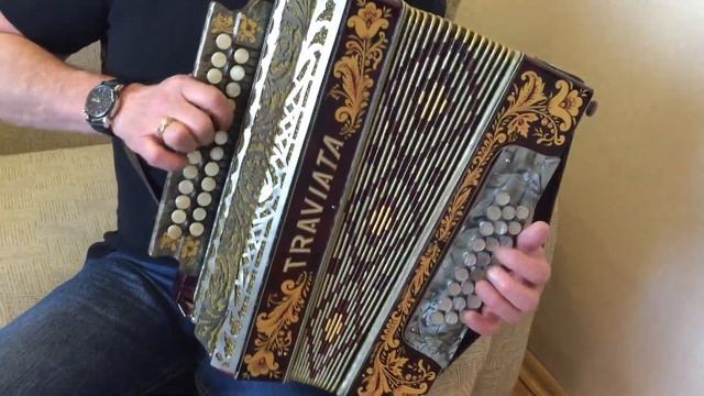 Паша гармонист - Микс мелодий на гармошке (Играй гармонь любимая) смотреть онлайн
