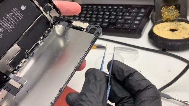 Вскрыли дешевый iPhone 7 - все плохо ИЛИ можно пользоваться? смотреть онлайн