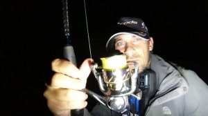 Как ловить ночного судака в 30 минутах от города, какие приманки применять.[Пора ловить судака]