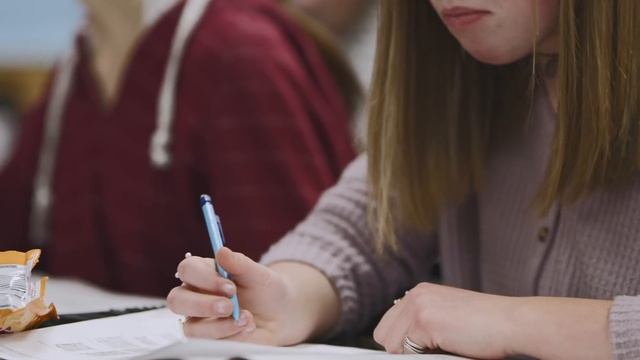 Чем Кормят в Школах разных стран Мира? 15 стран смотреть онлайн