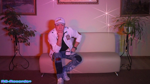 Олег Пахомов Просто мне 2018 смотреть онлайн