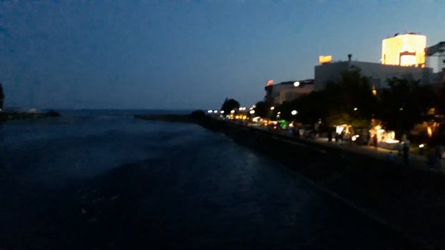 Сочи. Адлер. Набережная реки Мзымта. Вечером смотреть онлайн