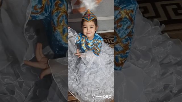 красивый национальный костюм для девочки, саукеле смотреть онлайн