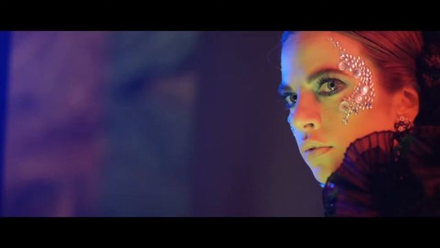 Backstage - Braccialini TIMELESS PLANET FW 19/20 смотреть онлайн