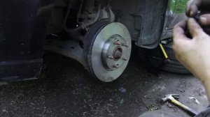 Замена тормозных дисков и колодок своими руками на Kia Cerato 2 (TD) 2010