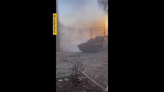 Мариуполь.Уличные Бои.Танки решают всё!. смотреть онлайн