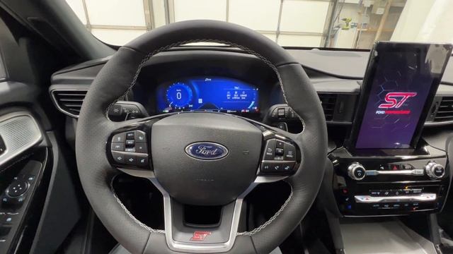 400HP Explorer! 2023 Ford Explorer ST Review! FASTEST SUV EVER?!?