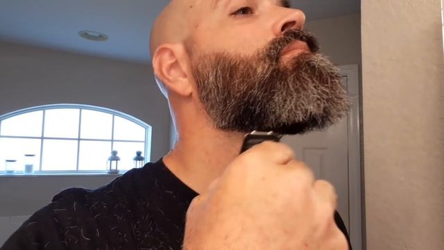 Beard Trim Tutorial: From Big Beard To Short Beard (w/#7 Guard)