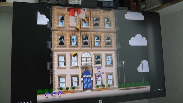Играю в игру мастер Феликс Младший из мультфильма Ральф смотреть онлайн